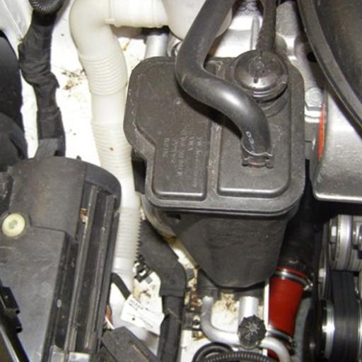 Oil_catch_tank_system_for_20_litre_FSi_vehicles_with_a_charcoal_filter_installed_13308.jpg